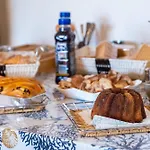 By The Sea - Le Chele Bed & Breakfast
