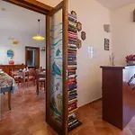 By The Sea - Le Chele Bed & Breakfast 3*