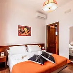 By The Sea - Le Chele