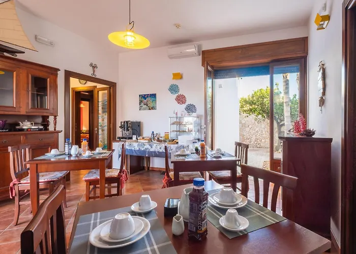 Bed & Breakfast By The Sea - Le Chele Torre Lapillo