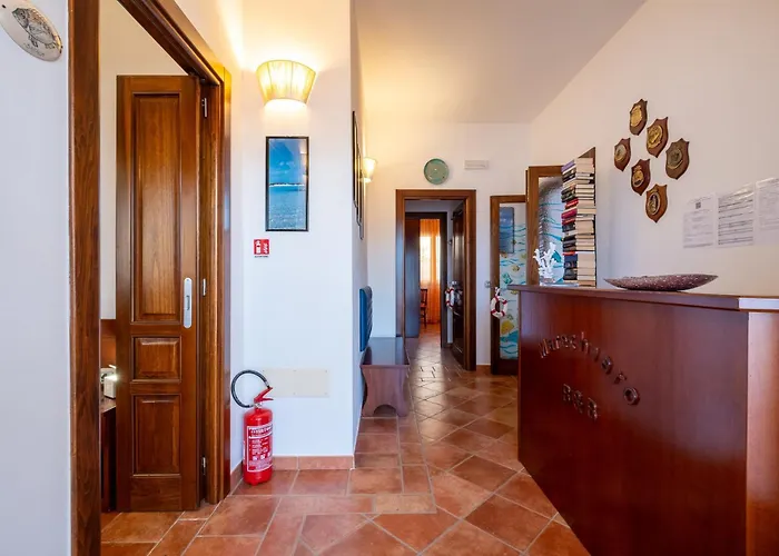 Bed & Breakfast By The Sea - Le Chele Torre Lapillo