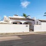 Bed & Breakfast By The Sea - Le Chele 3*
