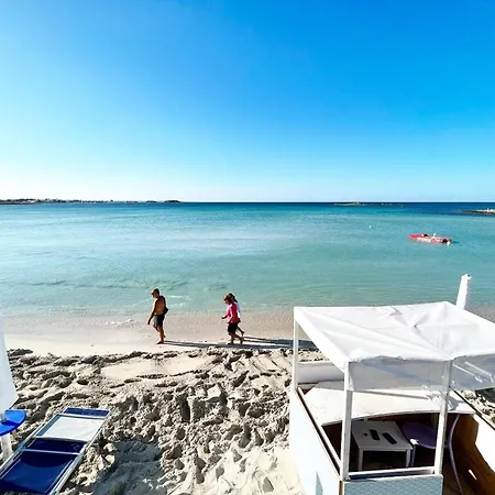 Bed and breakfast By The Sea - Le Chele 3*