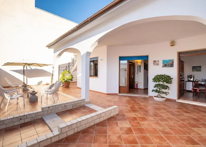 By The Sea - Le Chele