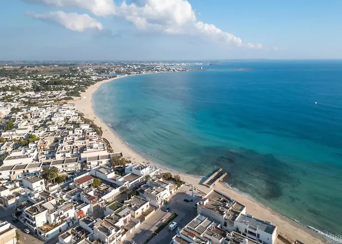 By The Sea - Le Chele 3*